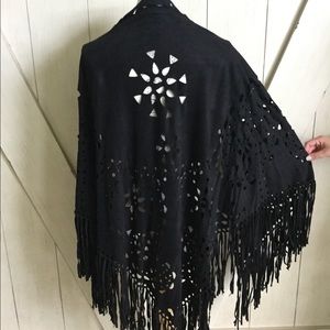🖤Steve Madden Vegan Suede Festival Cape🖤